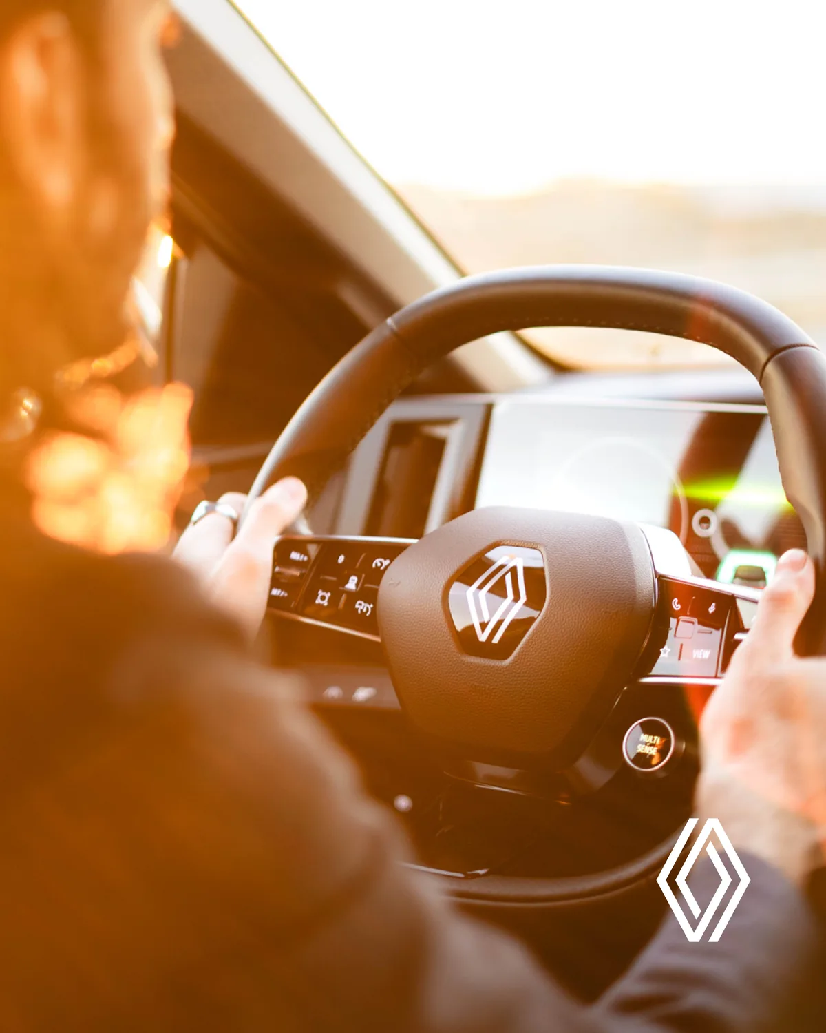 Renault — el contacto con el camino