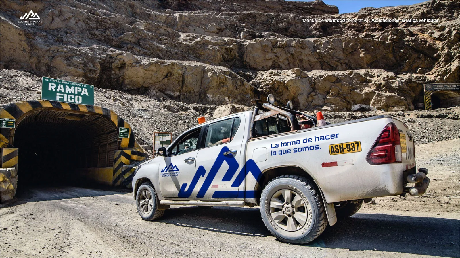 Vehículo de operación en la mina